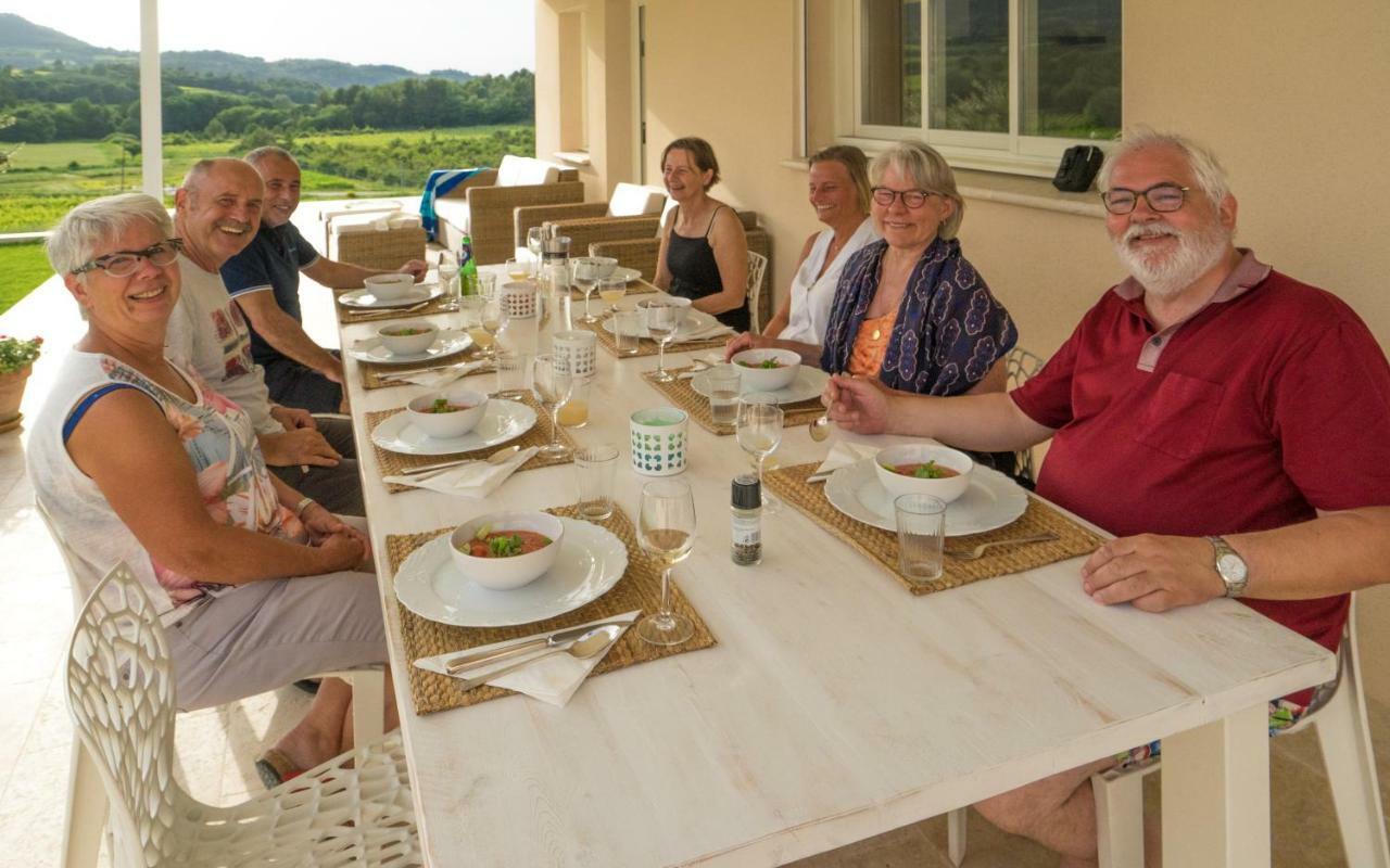 Вилла Les Terrasses De Cascavelle Blauvac Экстерьер фото